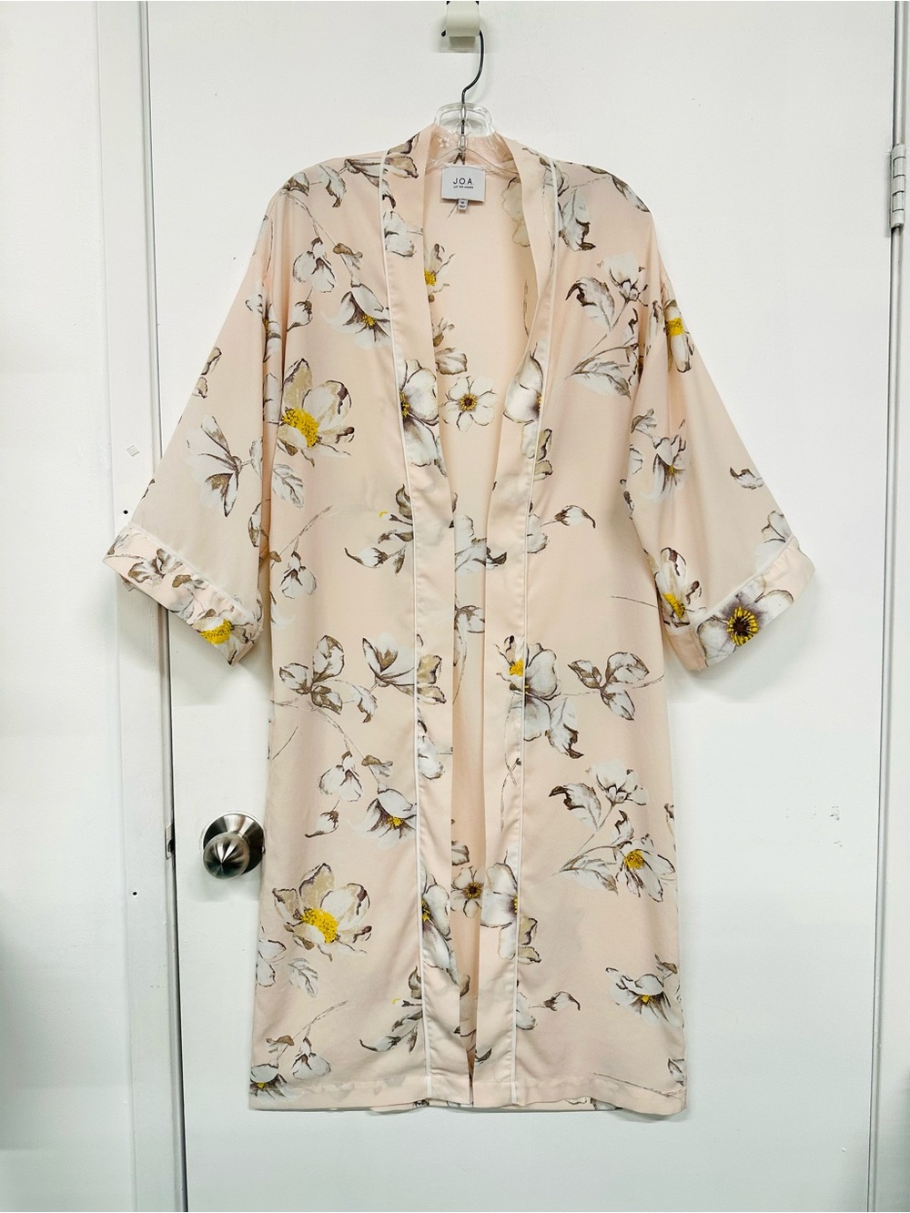 JOA magnolia print duster kimono robe XS oversize pink floral Lounge Feminine